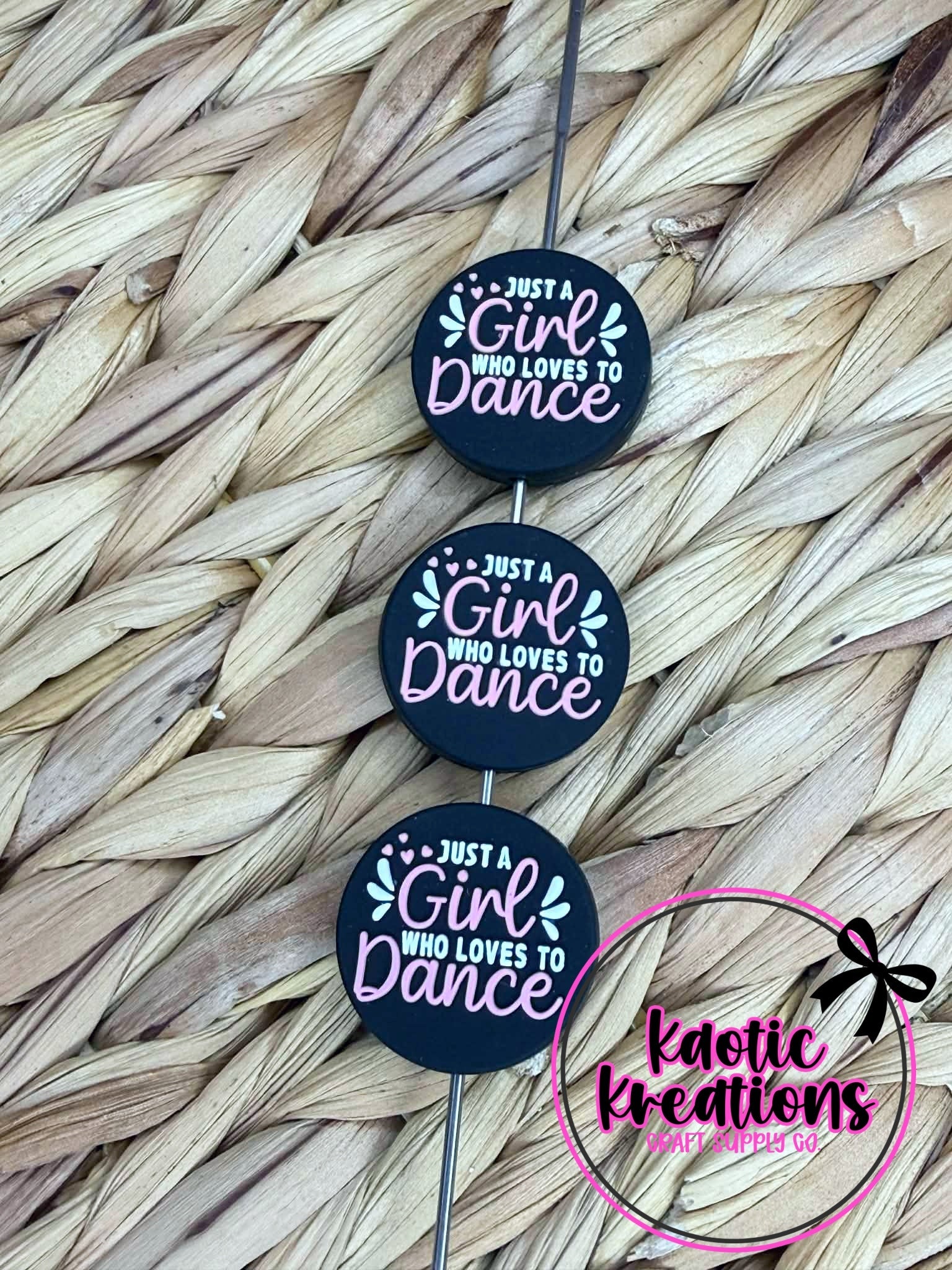 JUST A GIRL WHO LOVES TO DANCE SILICONE FOCAL D84 (1ct)