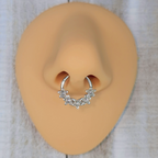 16G 3/8 Clear Gem Foxy Floral Hinged Segment Ring