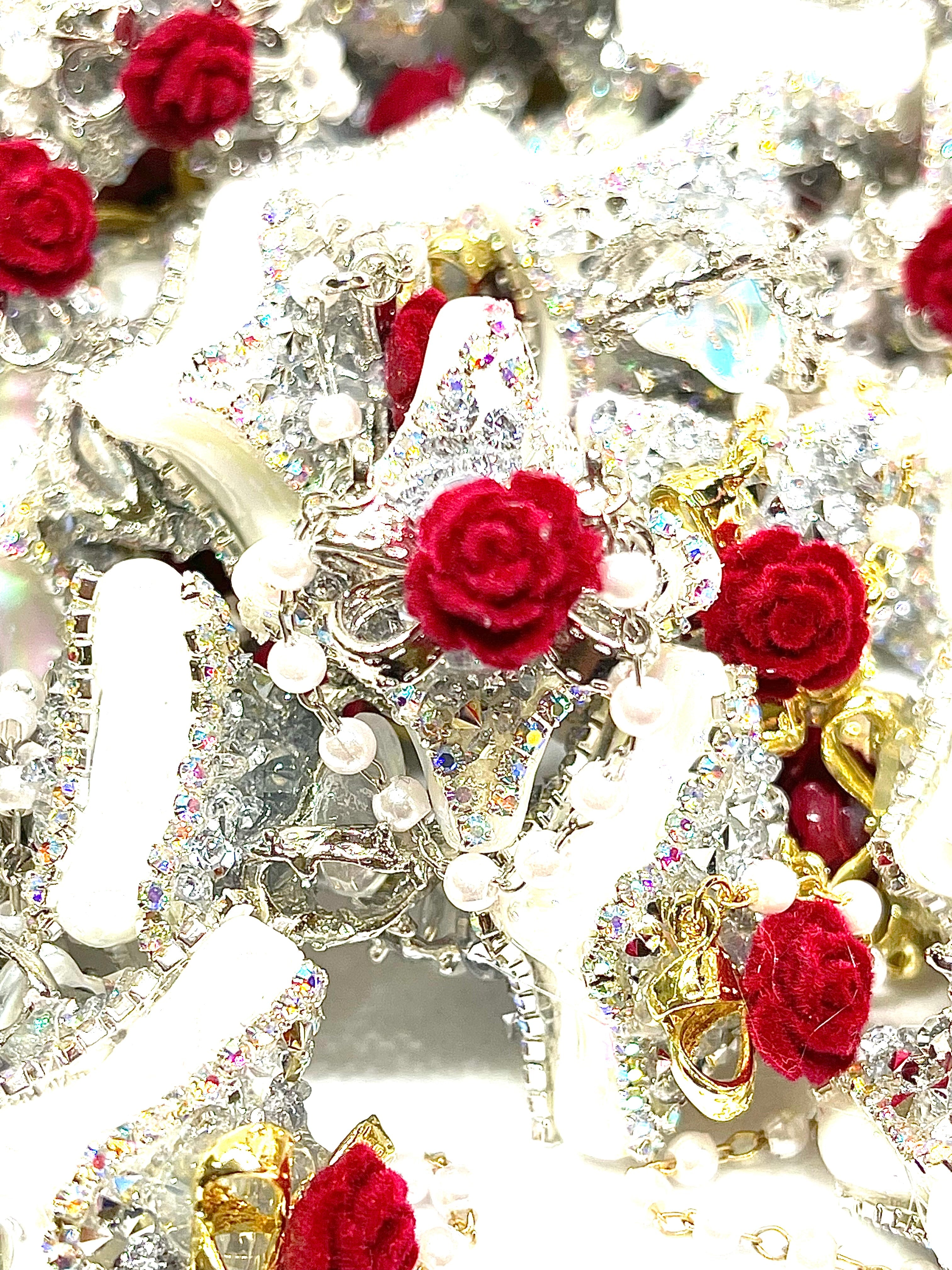 Peace Rose Rhinestone Luxury Beads - 2pcs